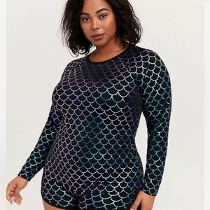 TORRID ACTIVE HOLO MERMAID SWIM Long Sleeves Top (2X / NEW)